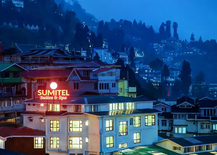 Sumitel Hotel 500 Meters From Mall Road