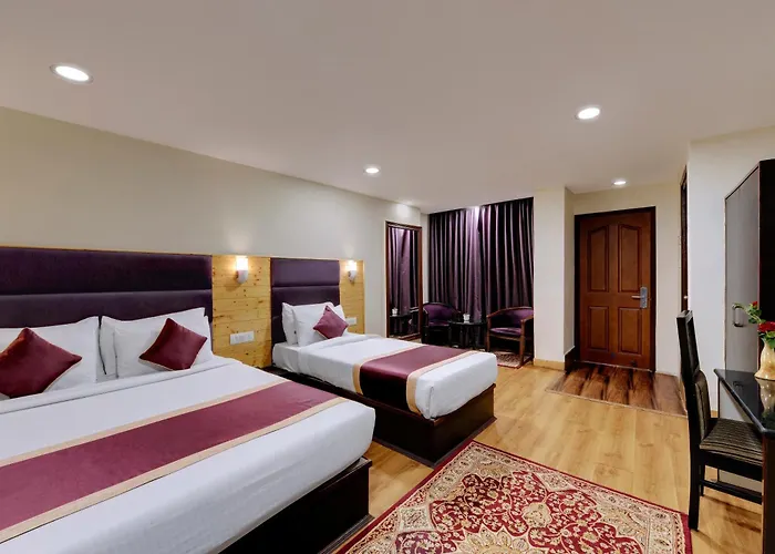 Sumitel Hotel 500 Meters From Mall Road
